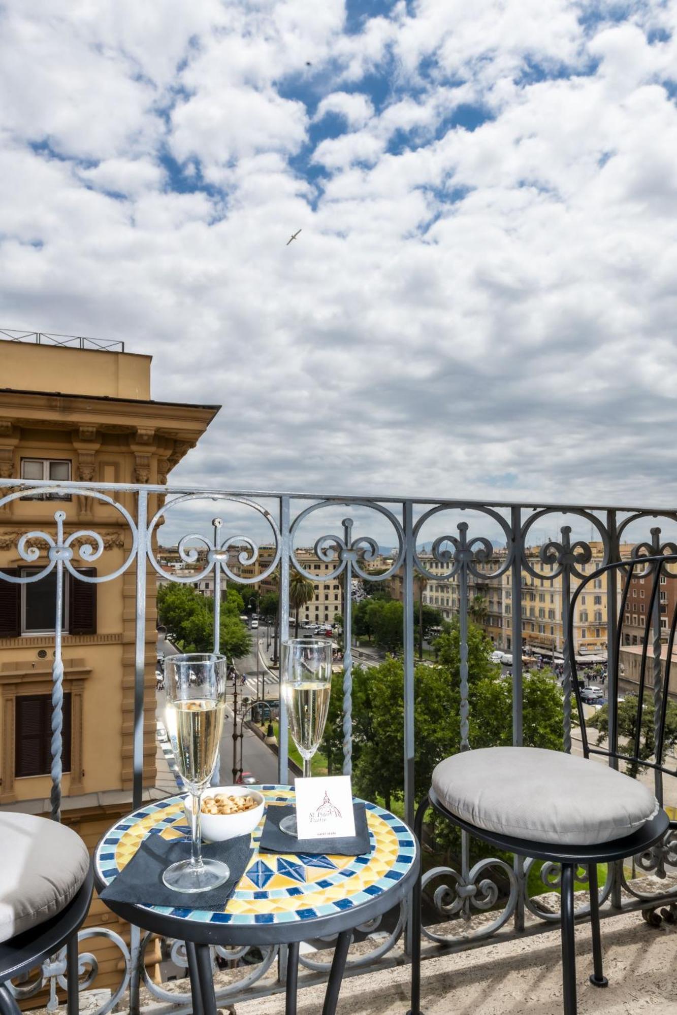 St Peter Twelve Bed & Breakfast Roma Ngoại thất bức ảnh